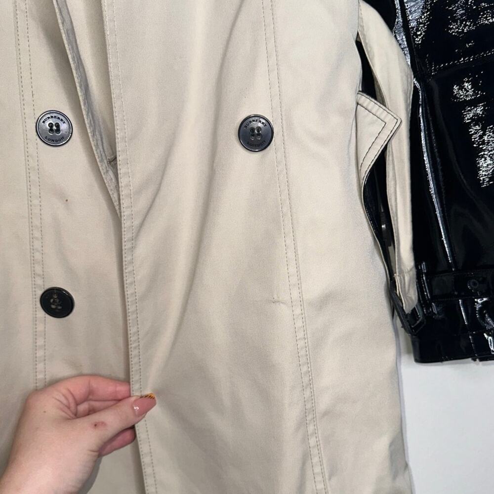 Burberry Patent Leather Sleeve Gabardine Trench Coat Black Tan US 4 - Picture 7 of 12